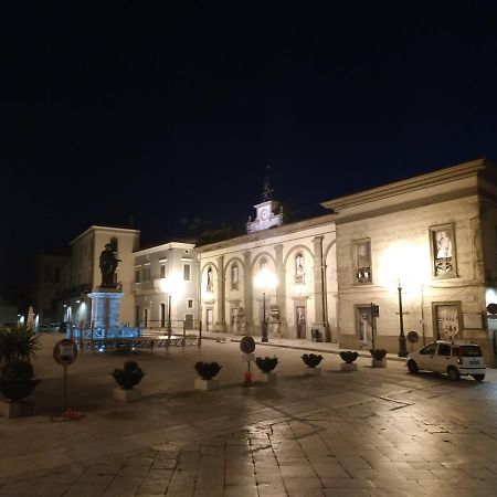 Bed And Breakfast In Piazza Orazio فينوسا المظهر الخارجي الصورة
