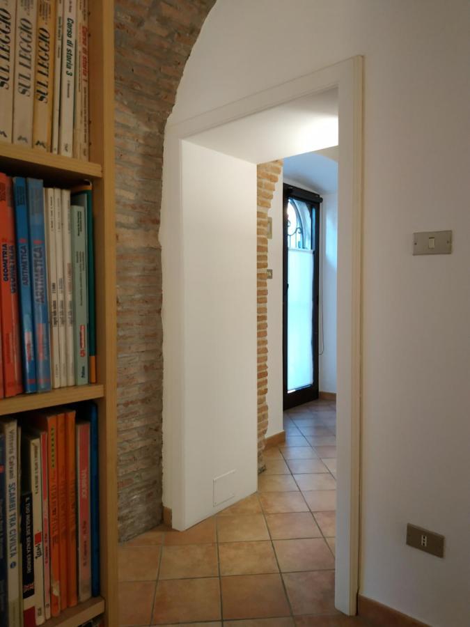 Bed And Breakfast In Piazza Orazio فينوسا المظهر الخارجي الصورة