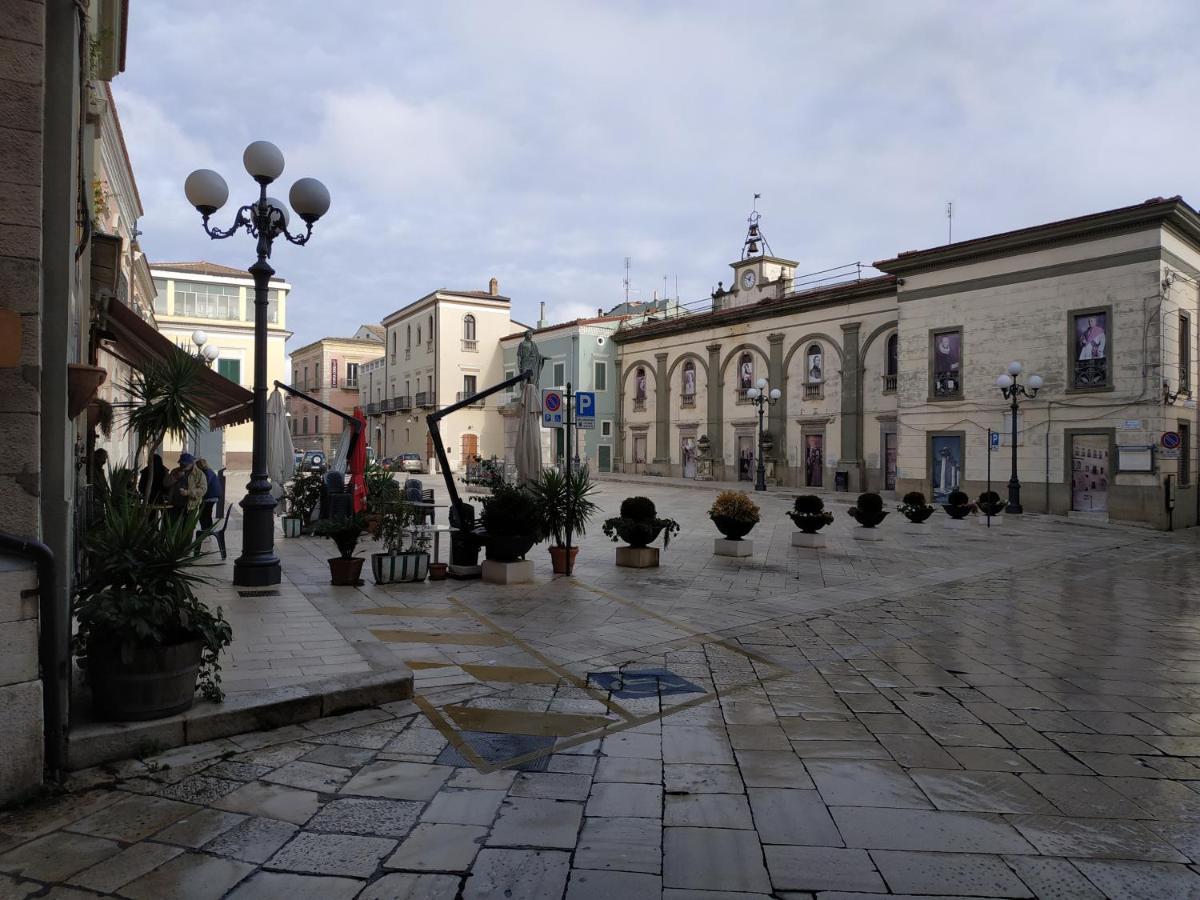 Bed And Breakfast In Piazza Orazio فينوسا المظهر الخارجي الصورة