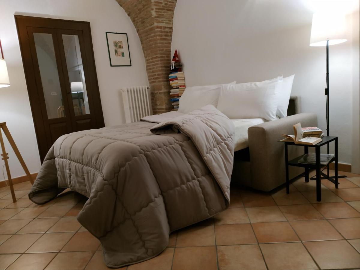 Bed And Breakfast In Piazza Orazio فينوسا المظهر الخارجي الصورة