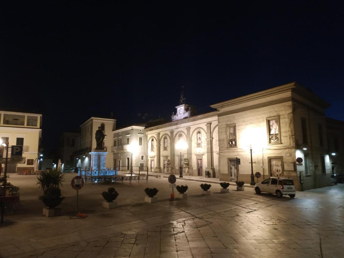 Bed And Breakfast In Piazza Orazio فينوسا المظهر الخارجي الصورة